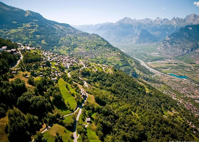 Chalet Les 4 Saisons By Interhome Veysonnaz